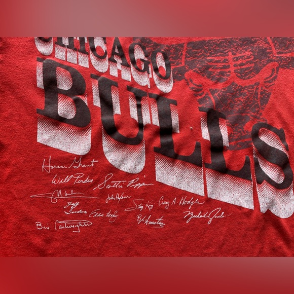 Vintage Chicago Bulls Team Single Stitched Red Tee Shirt Size Large 🐂 88-89 - Picture 7 of 10